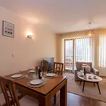 Charming Near Gondola & Bar Street, Cedar 1 Complex * בנסקו