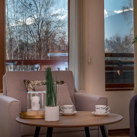 Charming Near Gondola & Bar Street, Cedar 1 Complex