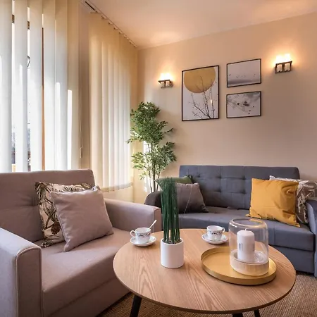 Charming Near Gondola & Bar Street, Cedar 1 Complex בנסקו