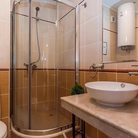 Апартаменти Charming Near Gondola & Bar Street, Cedar 1 Complex