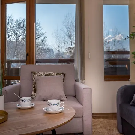 Charming Near Gondola & Bar Street, Cedar 1 Complex * Бансько