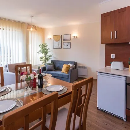 Charming Near Gondola & Bar Street, Cedar 1 Complex *