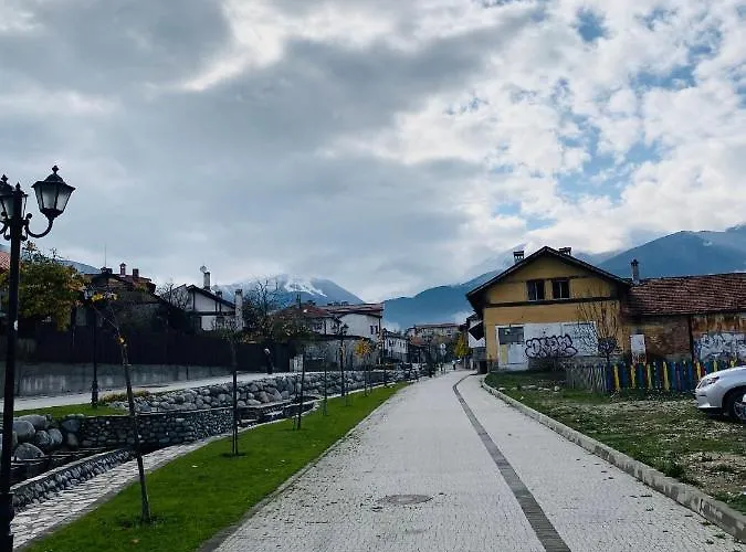 Charming Near Gondola & Bar Street, Cedar 1 Complex