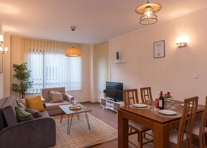 Charming Near Gondola & Bar Street, Cedar 1 Complex